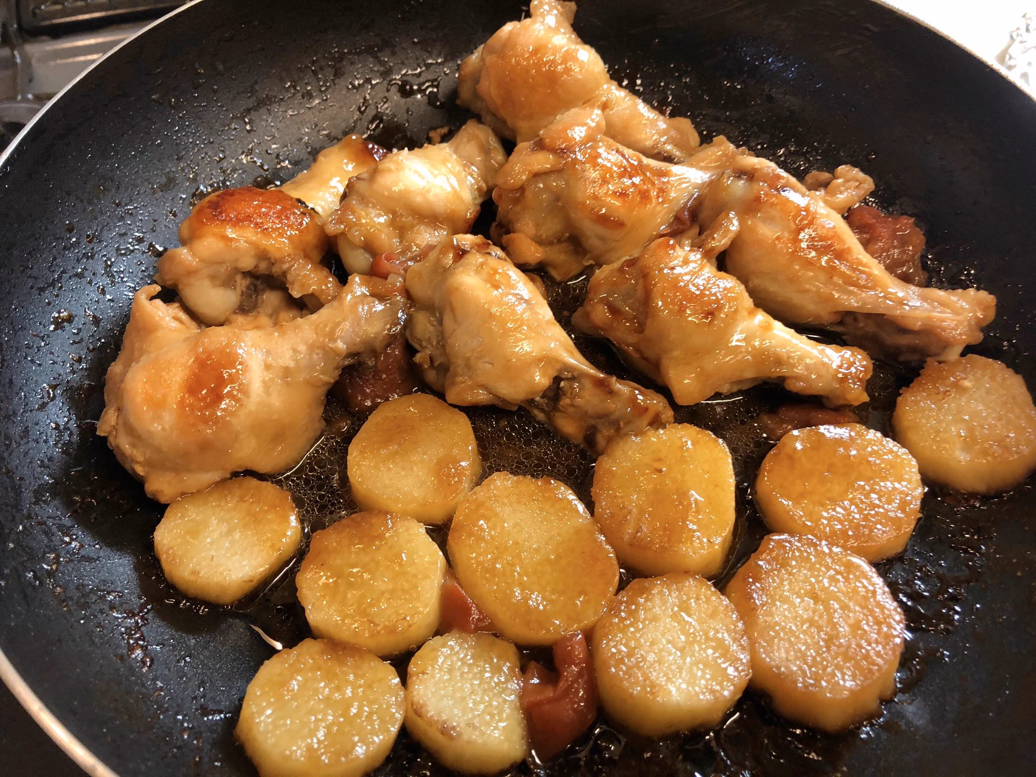 もう何年も作ってる。騙されたと思ってやってみて。「手羽元と長芋のオイスター梅煮」