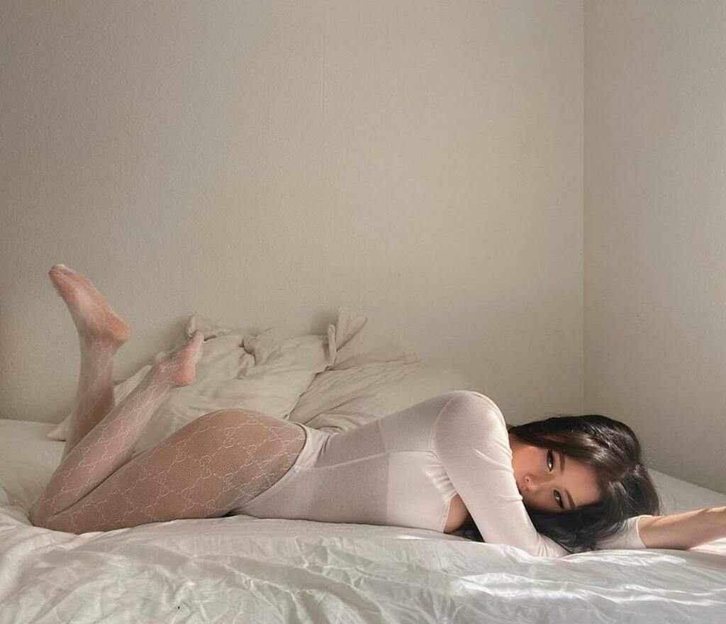 lovelyasianmd's tweet photo. Repost @hanni_ngy
・・・
and again
.
.
.
.

#morningslikethese #petitejoy #morningslikethese #livecolorfully #friyayvibes #throwbacks #lifestyleportraits #buildandbloom #hcollective #featurehighlight #vogove #thephotoplug #lifestyles #lifestylemodel #mo… https://t.co/NFSn1Jlsii https://t.co/nWrsEQnWY3
