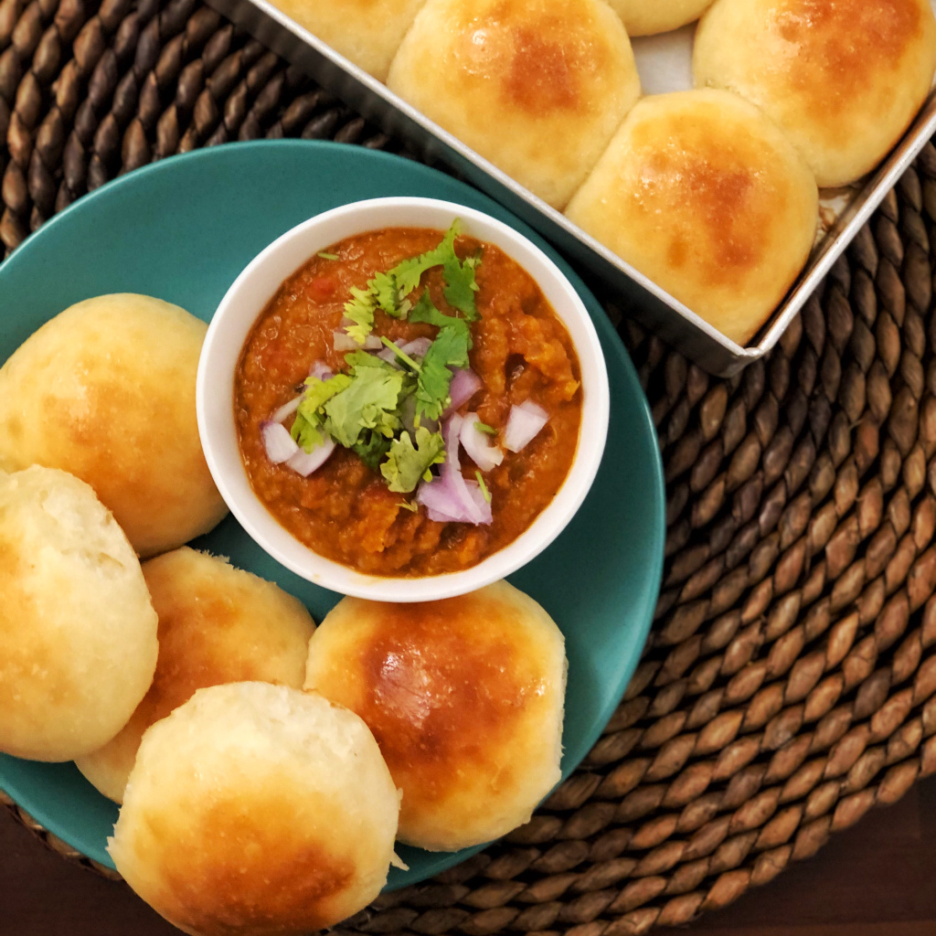 Dushyant_Java's tweet photo. My Recipe For Ladi Pav (Dinner Rolls) https://t.co/aJL5ZPVeye https://t.co/6gIHCdRGhG