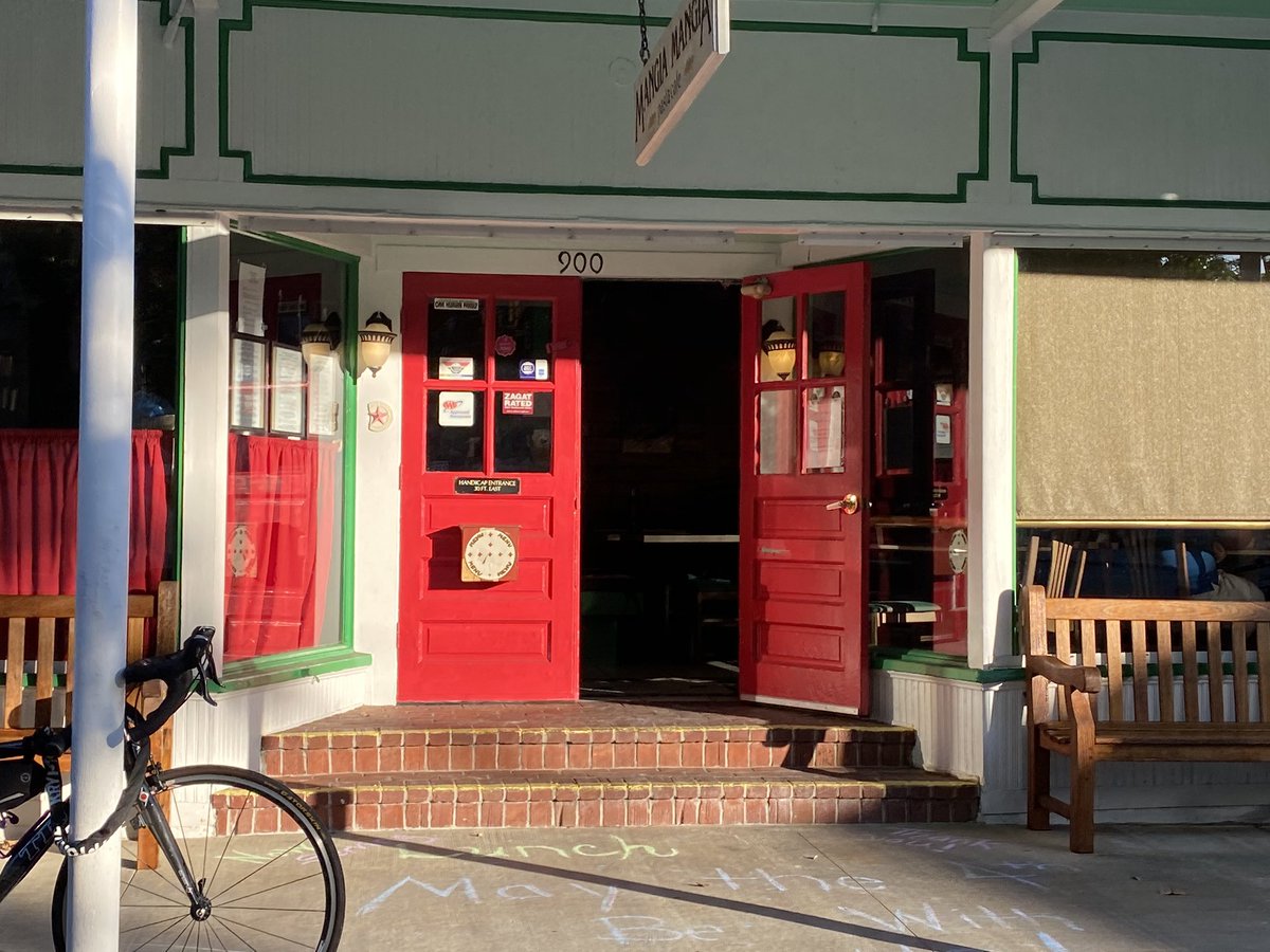 GwenFilosaMedia's tweet photo. Key West restaurants were allowed to open to on-site diners Monday with restrictions. Some plan to reopen later this week. #COVID #keywest #floridakeys #florida #coronavirus #restaurants #reopeningflorida https://t.co/SYAvUjy5P5