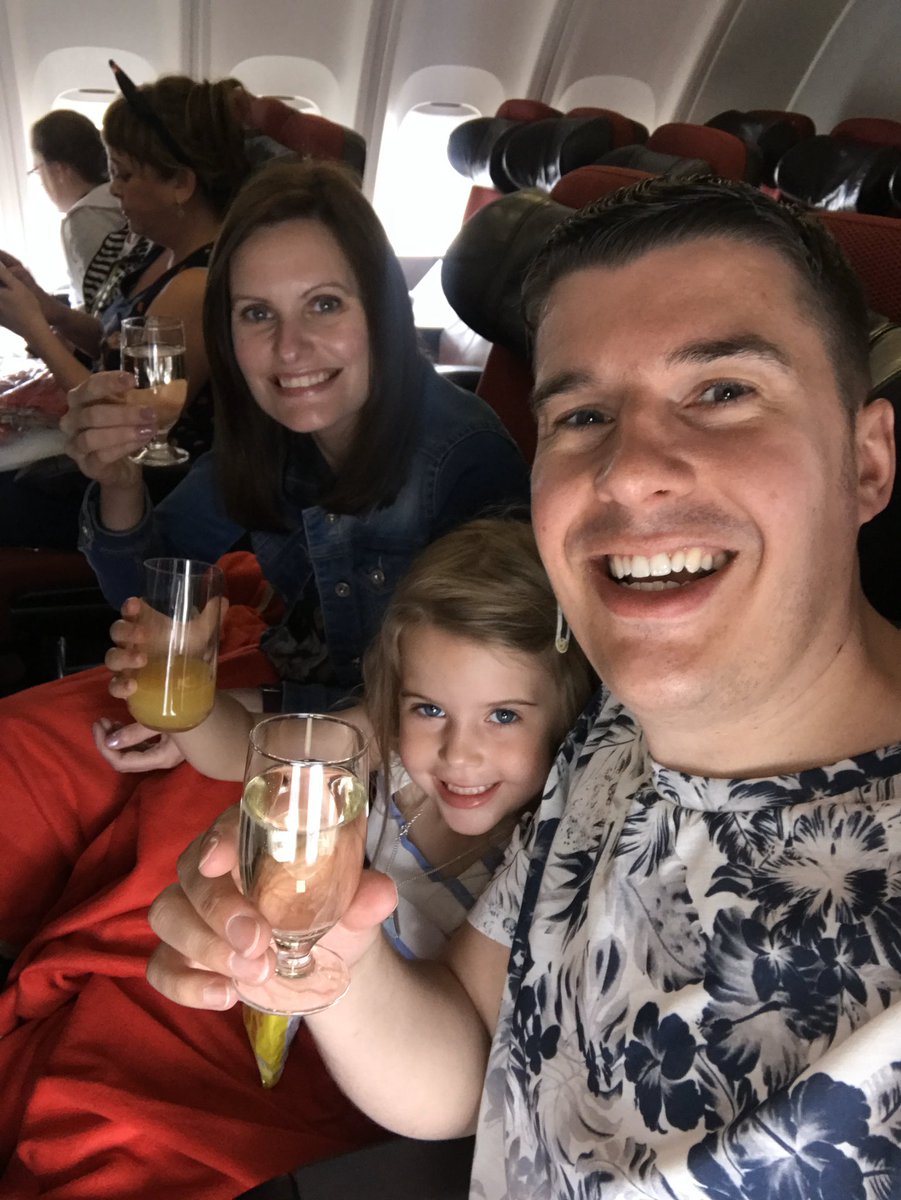 yorkshireguy's tweet photo. Not only job losses @VirginAtlantic but withdrawing the iconic 747 from its fleet. Had our best flight with them to Orlando on the Upper Deck for our 10 year wedding anniversary in 2017. Sad we won’t see the Queen Of The Skies fly again in Virgin colours. ✈️ #Virgin747 https://t.co/SyvZpGGNAw