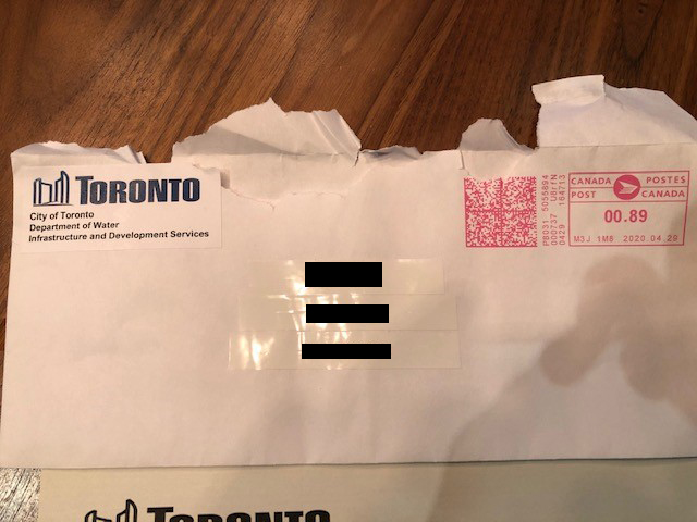Some residents have reported a fake letter that appears like it is from the City's “Department of Water” about lead pipe replacement resulting in a charge to your utility bill. This is fraud. Please report it to Toronto Police Service non-emergency line at 416-808-2222.