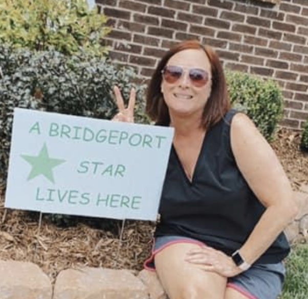 Thank you to the Bridgeport PTA for putting these awesome sign in every employees yard!!Brought a tear to my eyes.
#OneTeam 
#BPETIGERS
#OURPTAROCKS