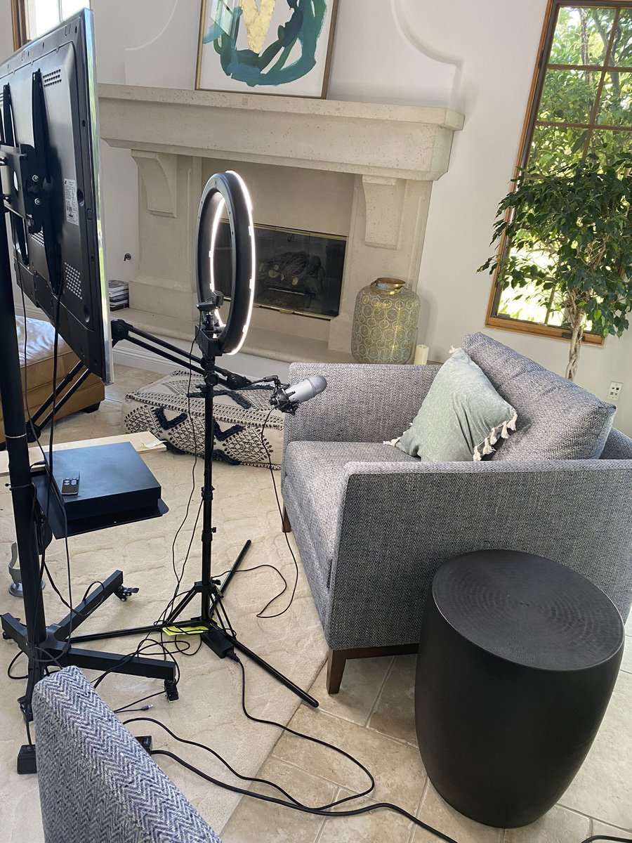 TheWrightView's tweet image. Dave, we are going to do @servicenow #knowledge2020 virtually! You can just do it from home in a natural setting, it will just be like talking to friends! Yep... just like speaking to my parents...