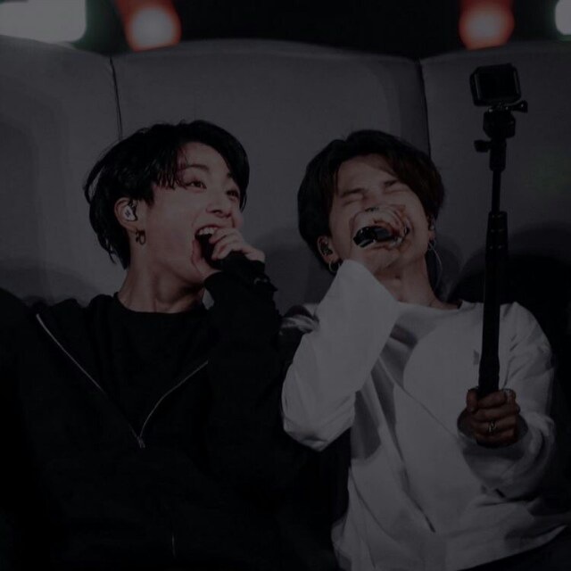 tarannom_army's tweet photo. #Jikookweloveyou 💜💜 https://t.co/Z8Yp2AViu2
