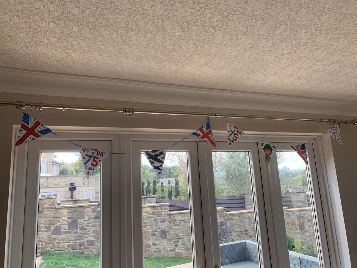 simonraw44's tweet photo. @LanchesterEP VE Day bunting complete https://t.co/urQKBANQY6