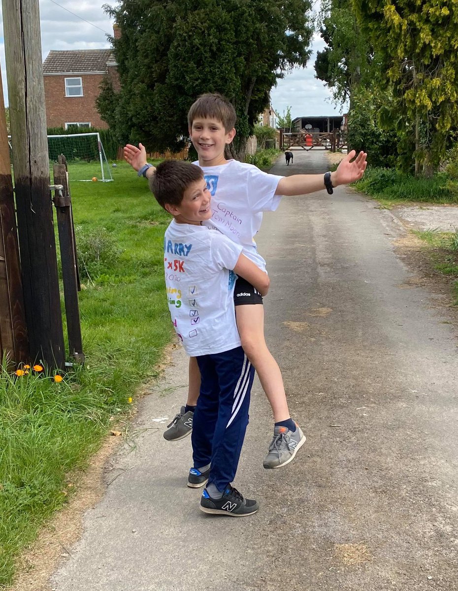 EmssieB's tweet photo. And they have done it! And raised nearly £1000 for a great cause! Well done boys what an achievement! &amp; Little sister Jessie has enjoyed cheering them on! They would like to thank everyone who has supported them!x @peter_levy @BBCRadioLincs @looknorthBBC @thebodycoach @MillwallFC https://t.co/9jrkSYq737