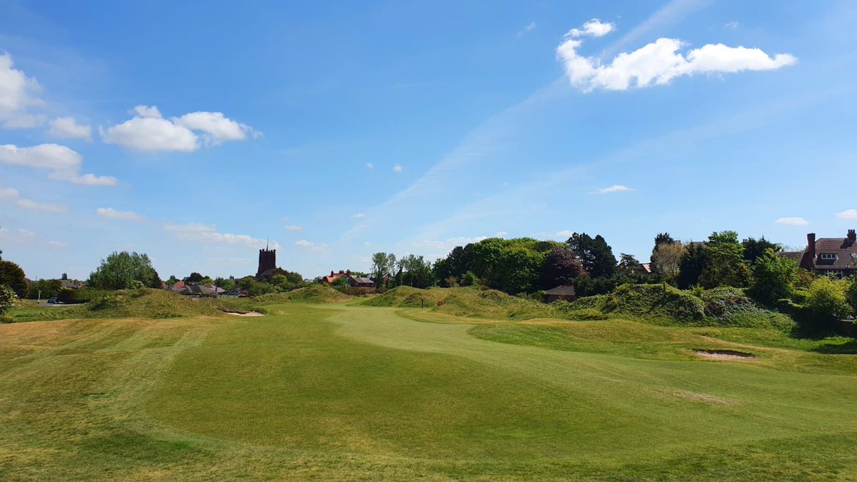 HeskethGCGreens's tweet photo. Feeling very lucky being able to work on the course @HeskethGolfClub @BIGGANorthReg #staysafe #andysback ๐ท https://t.co/hzuEegKutP