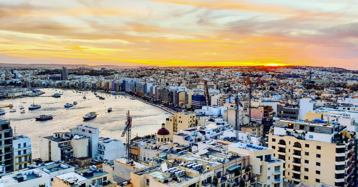 QLZLiving's tweet photo. “Every sunset brings the promise of a new dawn.” Ralph Waldo Emerson

Stay connected with us on https://t.co/yvK8nHggbZ https://t.co/ki7wnXUpN8