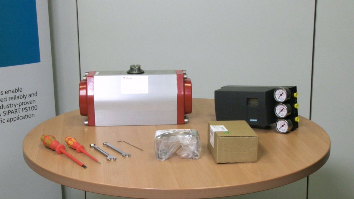 SiemensSensors's tweet photo. Struggling with mounting or configuration of your SIPART PS2 valve positioner?
No matter which version you have – you find the right how-to-install video for your application on our SIPART Youtube playlist: https://t.co/P3L7dazjIr
#sipart #valvepositioner #processinstrumentation https://t.co/iuio7JlPBr