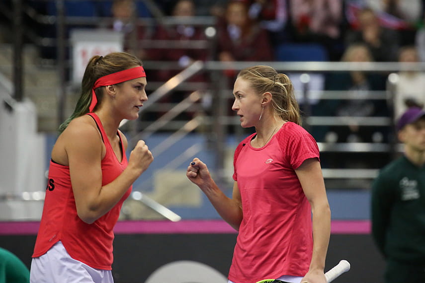 6 и 7 мая в минском Дворце тенниса состоятся матчевые встречи Belarus Insurance Cup
В турнире примут участие Арина Соболенко и Александра Саснович, капитан команды Кубка Дэвиса Дмитрий Жирмонт и другие.
Матчи пройдут без зрителей