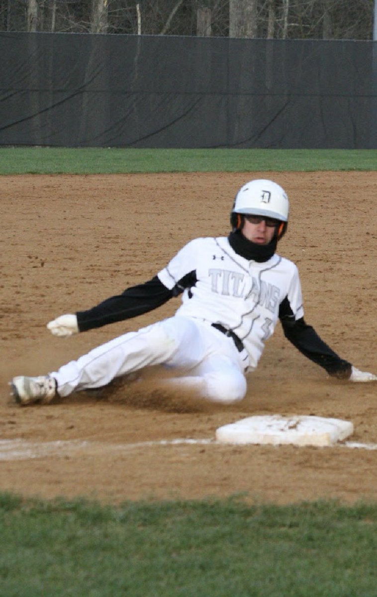 DHS Titan Baseball tweet media