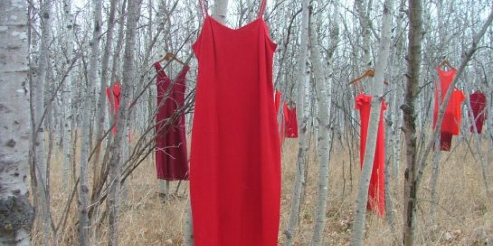 MNC_tweets's tweet photo. Today, May 5, is National Day of Awareness for Missing and Murdered Indigenous Women and Girls. This day honors the lives of our sisters who have gone missing or have been murdered. Please recognize and honour them. Pray for them, as well as their loved ones. https://t.co/IxY9ZsluHJ