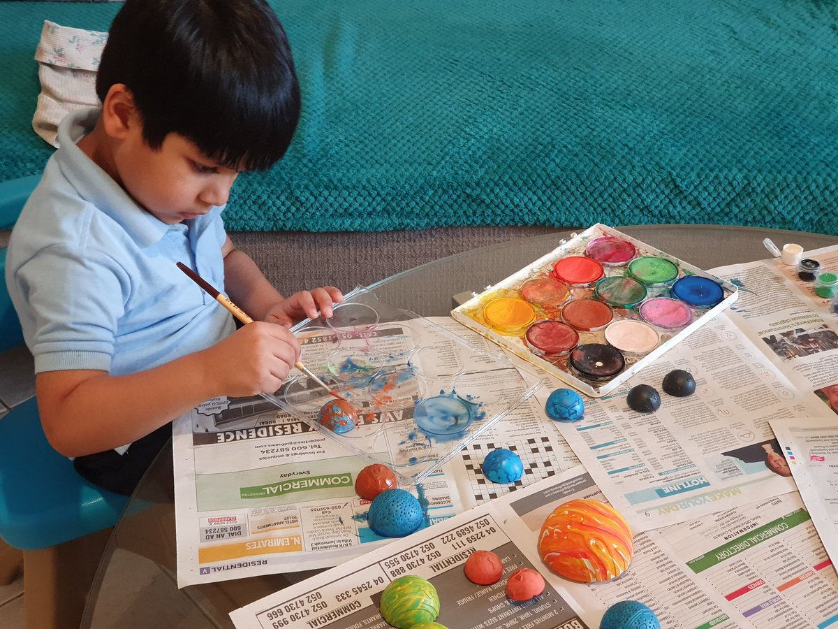 Sonalii_Agarwal's tweet photo. DIY Solar System by Atharva Agarwal 
#KG1DDynamicDucks @gemsnms_alkhail @Rashmi2192 @MichelleVerghe1 @Fatima_Martin https://t.co/Zu4ndrAa4Z