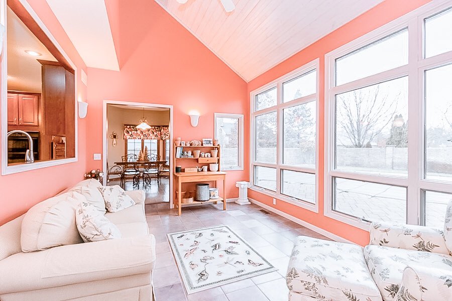NATURAL LIGHT can make all the difference in your home.
We love how these windows bring so much light into this home to •brighten up• the space!
•
 415 Alisa Avenue Seymour, IN
Call me today! 812•525•2336