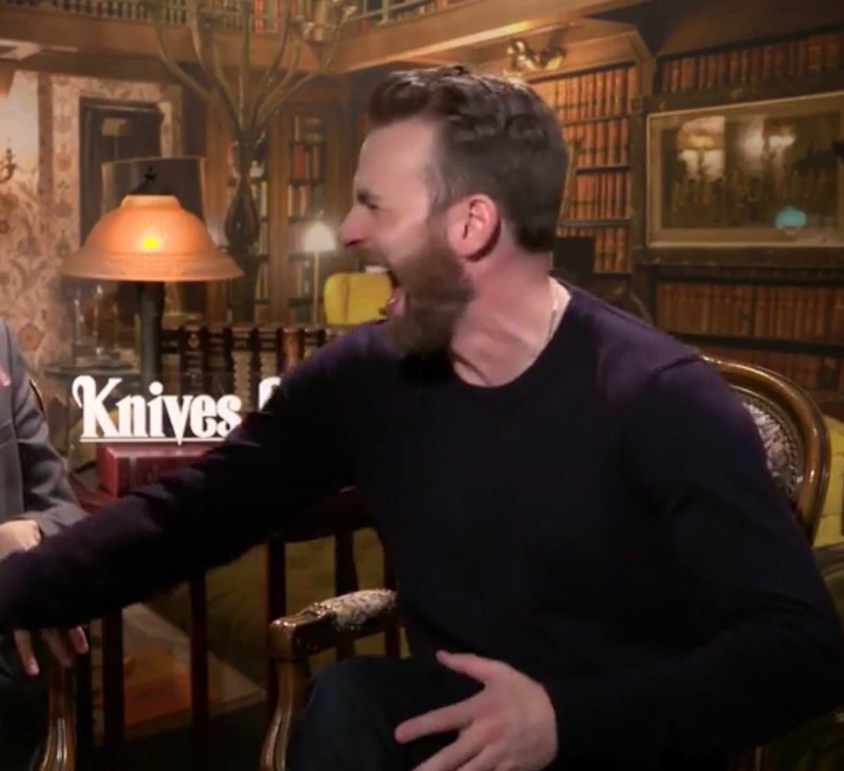 cevanslight's tweet photo. chris evans: *tells a joke*

cevansnation be like: https://t.co/MQURSZqcpS