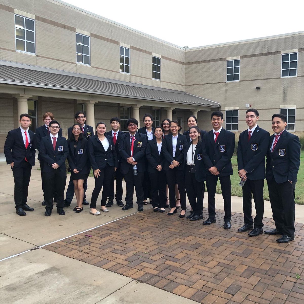 I miss my <a href="/SRHS_DECA_19_20/">Sam Rayburn High School DECA</a> team so much. What I miss most is our conversations and their smiles. This  group of young professionals has made a huge impact in my life, and for that I am grateful. Can’t wait to see them all again. 

- Mr. Canales 

<a href="/PISDCareerTech/">PISD Career and Tech</a> 
<a href="/SamRayburn_HS/">Sam Rayburn High School</a>