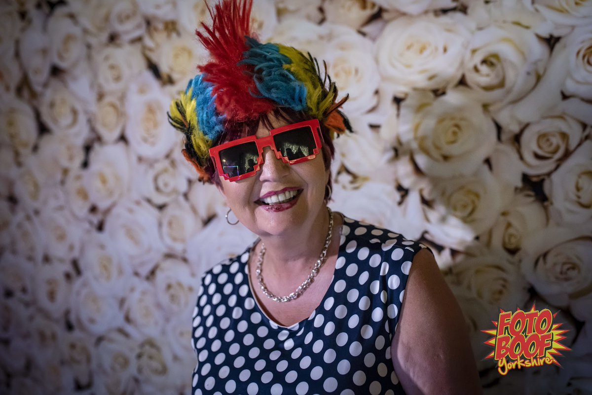 FotoBoofYorks's tweet photo. It's not all about the amazing photo experience and high quality prop and prints... it's all about the guestbook you can cherish for ever 😍

#Guestbook #Memories #PhotoExperience #PhotoBooth #MagicMirror #Amazing https://t.co/RRo1cKUaIq