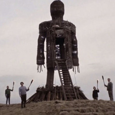 EdgeAbsolute's tweet image. ABSOLUTE BLEEDING EDGE PODCAST // Willing King-like Virgin Fool, the first annual podcast about the 1973 British folk horror movie The Wicker Man:

maxsparber.podbean.com/e/episode-19-w…

Subscribe here: podcasts.apple.com/us/podcast/abs…