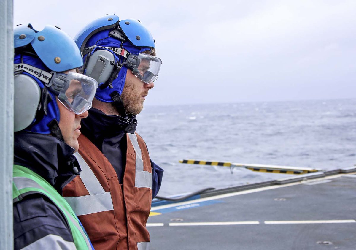 RoyalNavy's tweet photo. #1700NAS personnel ๐ have been operating @RFAArgus
flight deck.
The ship is likely to be the UKโs first response to a devastating hurricane should it strike the Caribbean region during the impending hurricane season. #ForwardPresence
๐ Read more: https://t.co/iYnHOrSgMH https://t.co/0Hki9v0Ju9