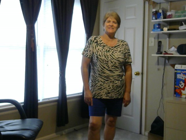 #virtualTPP <a href="/THS_Tigers/">Travis High School</a>  Hi Tigers!! Its Tuesday, time to dress up the top half of you!