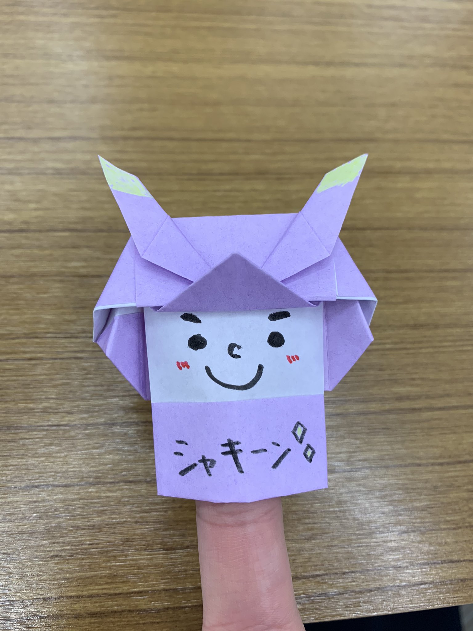 白井ゆかり ウェザーニュースlive 端午の節句 折り紙で兜や鯉のぼり作ってみました 最後のカブトくんはかわいいなぁ 番組おわりで完成できました 端午の節句 子どもの日 折り紙 兜 鯉のぼり T Co Eyhic5fhhf Twitter