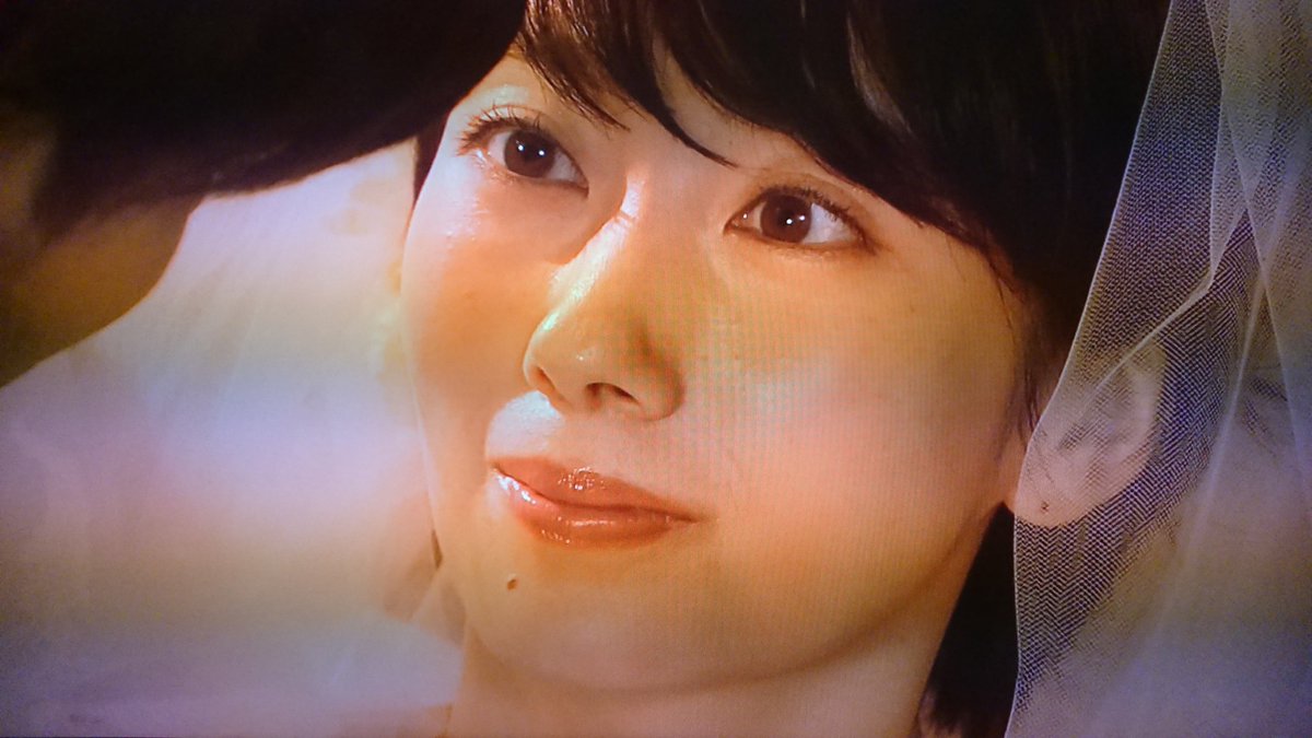 RPmPZ9KEAigAtSt's tweet photo. フォロワー皆さん
最終章🤭
(まい)(`・д・´)大志さん空気読めないからたいへん😖💦
(どらみ)大志さんらしくて良いじゃない😆
(まい)波瑠さんも飛び出して行っちゃうから(o´エ`o)b
(どらみ)戻って来たり違うシナリオに書き換えられて笑ってしまった(;^ω^)
#波瑠
#LlFE https://t.co/sESyKv3bGa