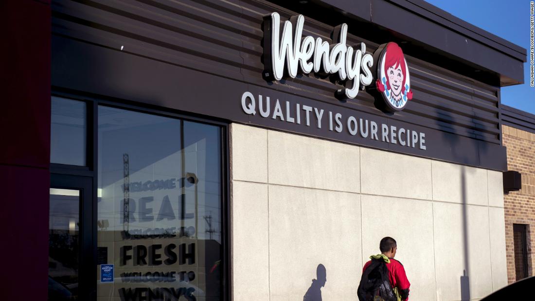 cnnbrk's tweet image. Nearly one in five Wendy's restaurants in the US are out of beef, an analyst estimates, as coronavirus takes a toll on meat suppliers cnn.it/2A4XYdT