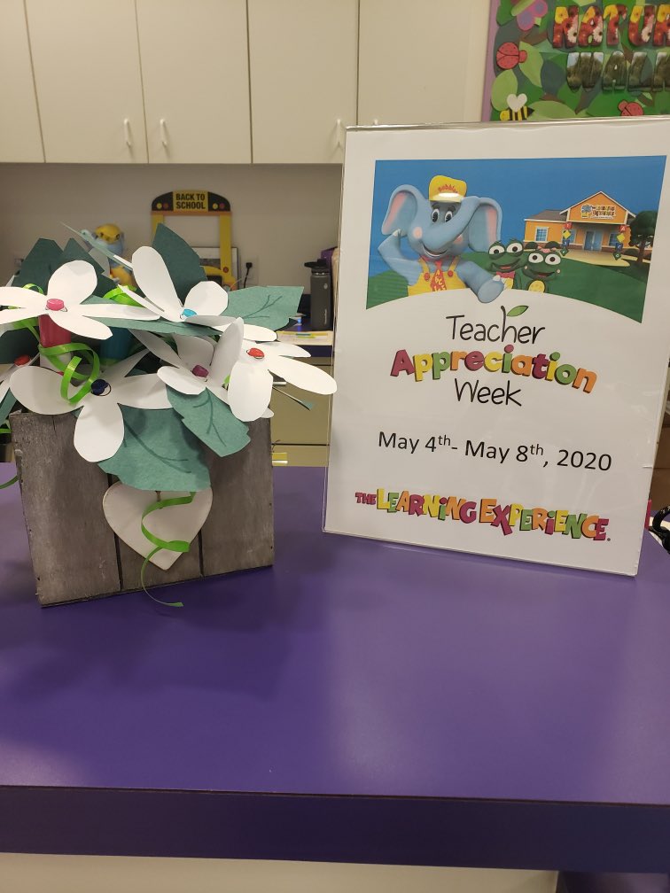 judygarcia45's tweet photo. We are celebrating #TeacherAppreciationWeek2020 a little flower to say thank you helping us bloom and grow.#TLEBud #ThelearningExperience https://t.co/bvo87tDXBe