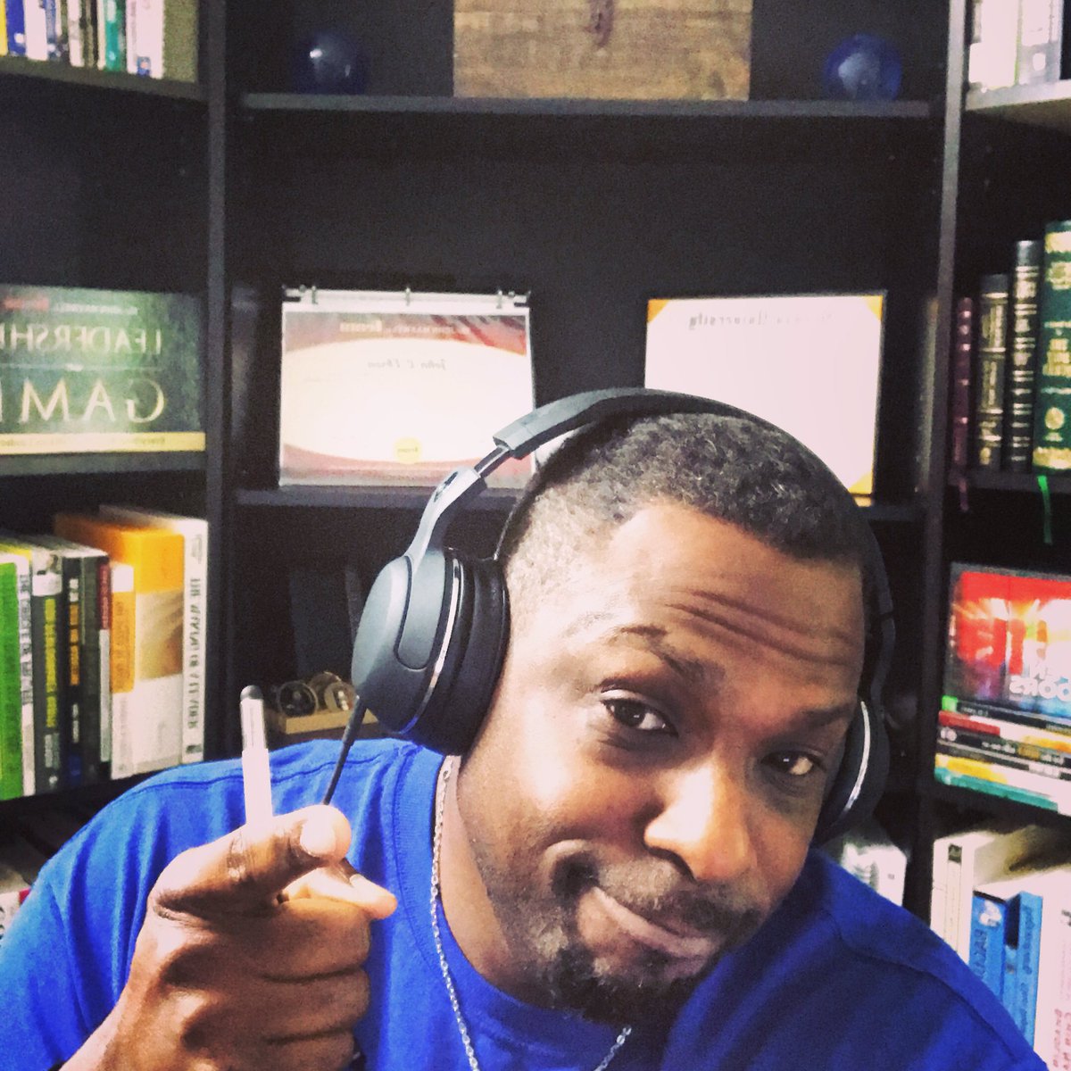 Ebron_Coaching's tweet photo. Tuedays are for GETTING THINGS DONE! But tell the truth...is anyone else getting tired of being on video conference calls everyday. 😭😭😭🤓 #FinancialTraining #LeadersWIN #LeadershipTraining #LifeCoaching #LifeNAV #S3ManagementTraining #AskMeHowItWorks https://t.co/KnSIdXFfzW