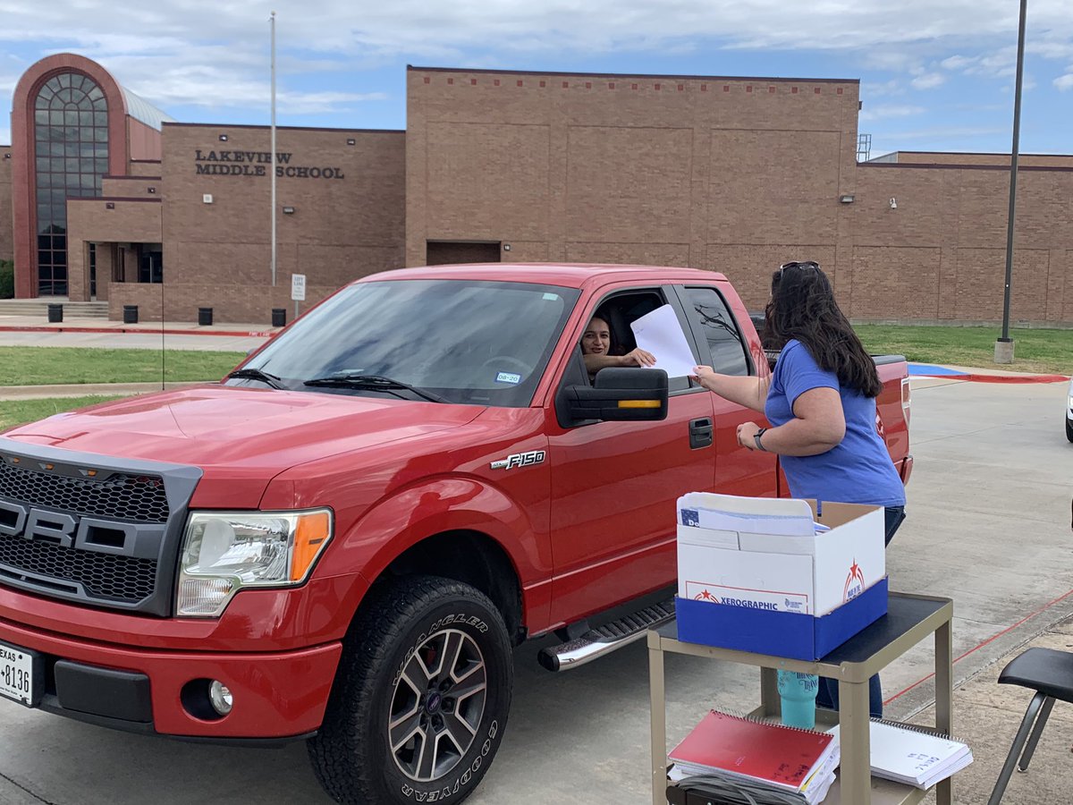 Come and get it! Our Student Resource Exchange is underway! #TheLakeviewWay #WeAreLakeview