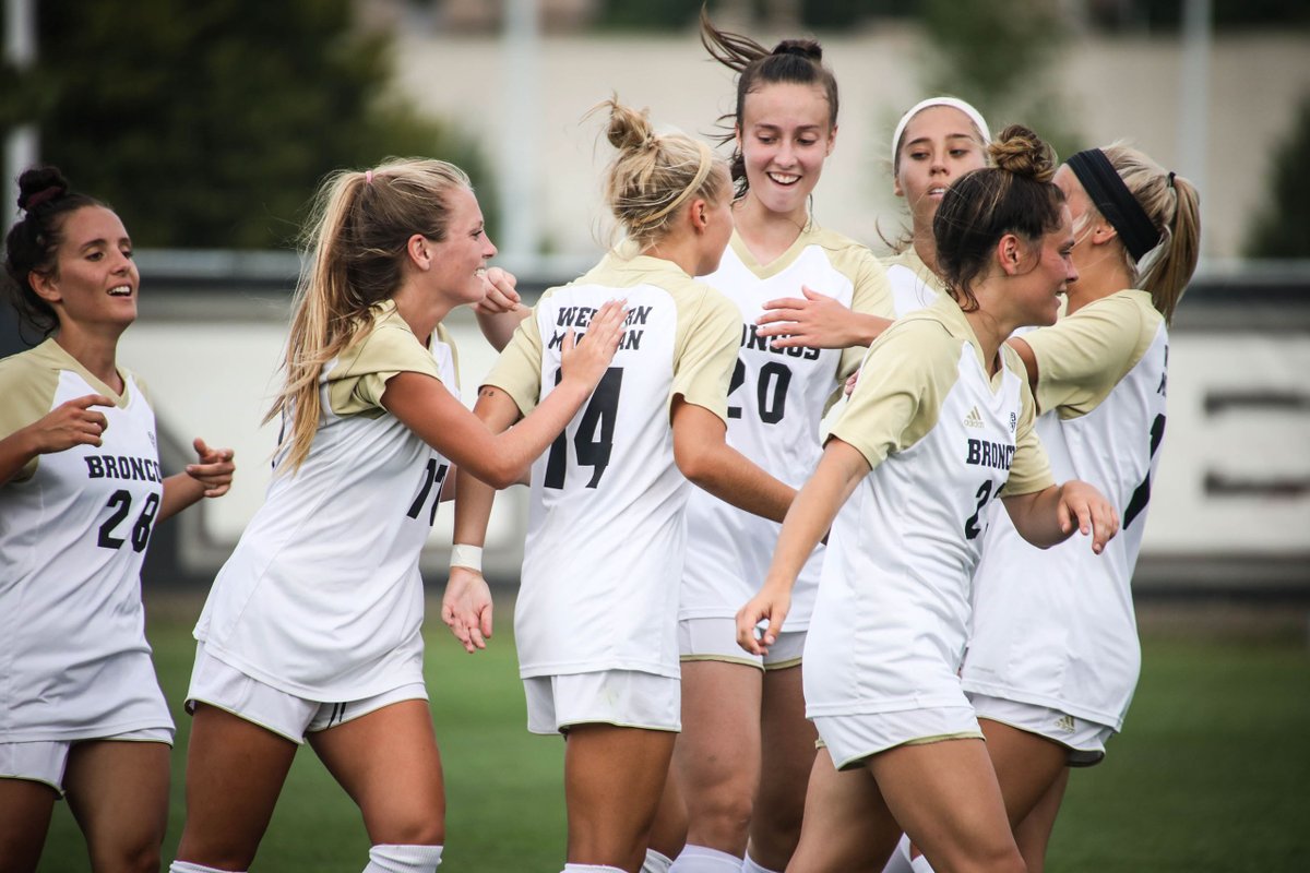 wmualumni's tweet photo. Are you a Gary Fund member? Be on the lookout for a call from our volunteers to thank you for supporting our 400+ student-athletes along with an update on WMU Athletics. We are thinking of you. #broncoshelpingbroncos

Learn more here: https://t.co/G0IaYhzwFN https://t.co/2K4GrjUXSq