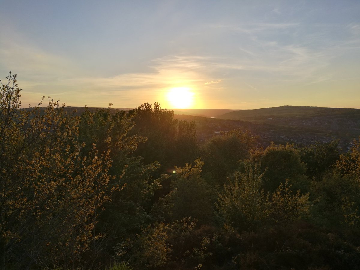 Sunset over the Bolehills.  #sheffield #lockdown #sunset #dailywalk