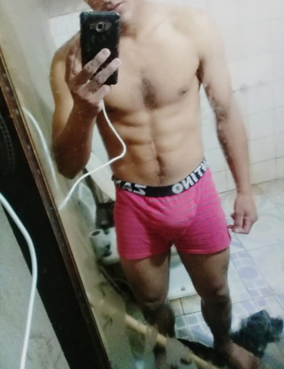 Camionerosexy's tweet photo. Bien macho y pijudo https://t.co/HDehRmkax4