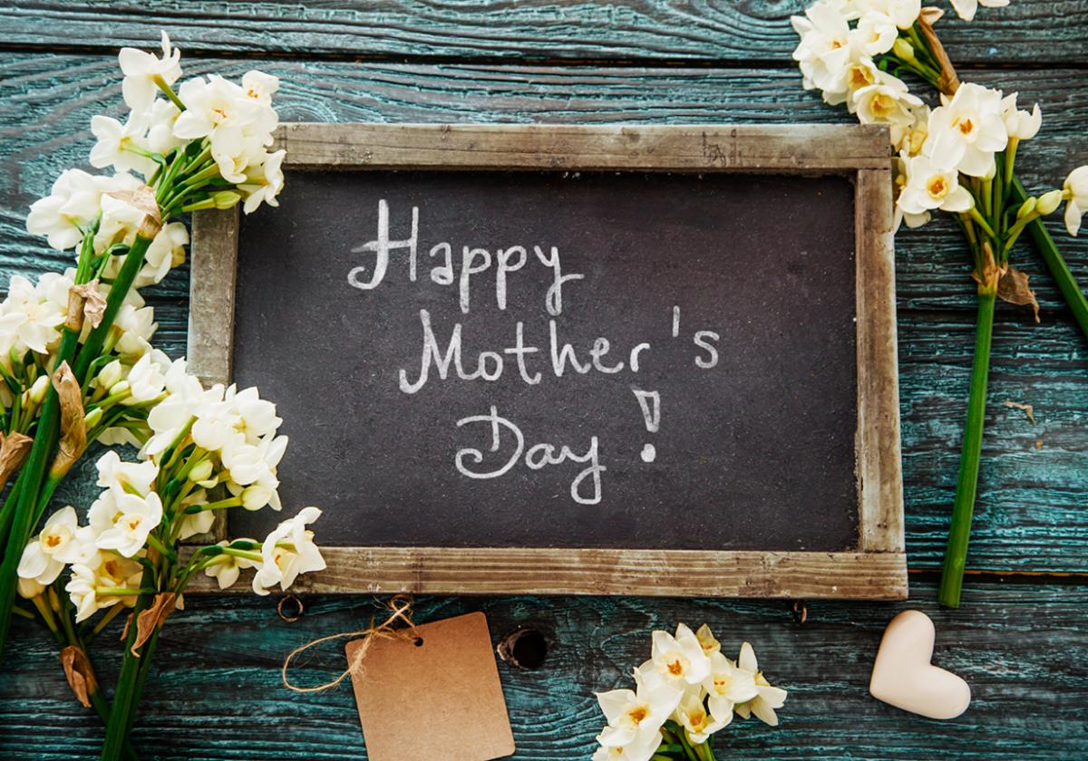 covenantnaples's tweet photo. Mother's Day; Church Re-opening; Covid Heros; Covenant Daily; Drivers Available; CEF Fund... https://t.co/oHfHhzKetB https://t.co/iIwdLxtGVc