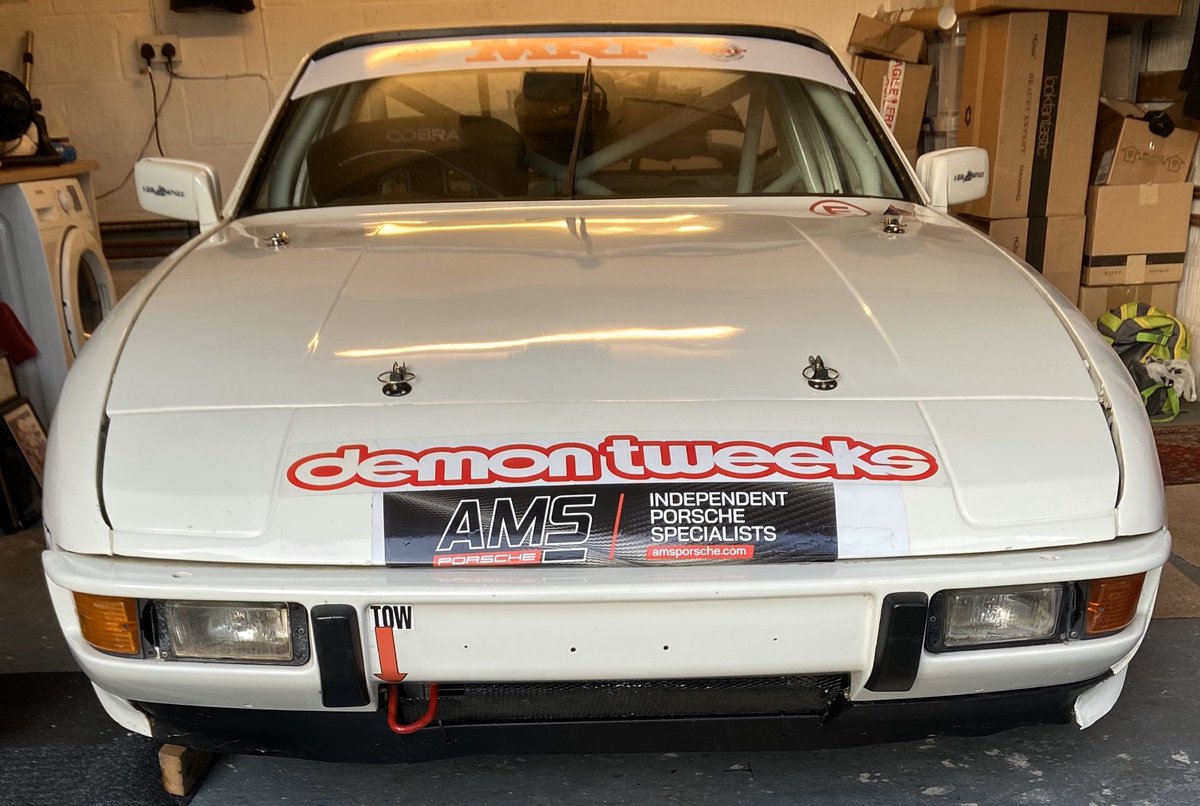 RJ1TKD's tweet photo. A bit more polish and sponsor decals put on today.
Plenty of space for anyone wishing to sponsor this car and promote their company get in touch. 
#calm #simtrack #mrf #porsche #924 #demontweeksmotorsport #ams #aar https://t.co/0ri5fInKnR