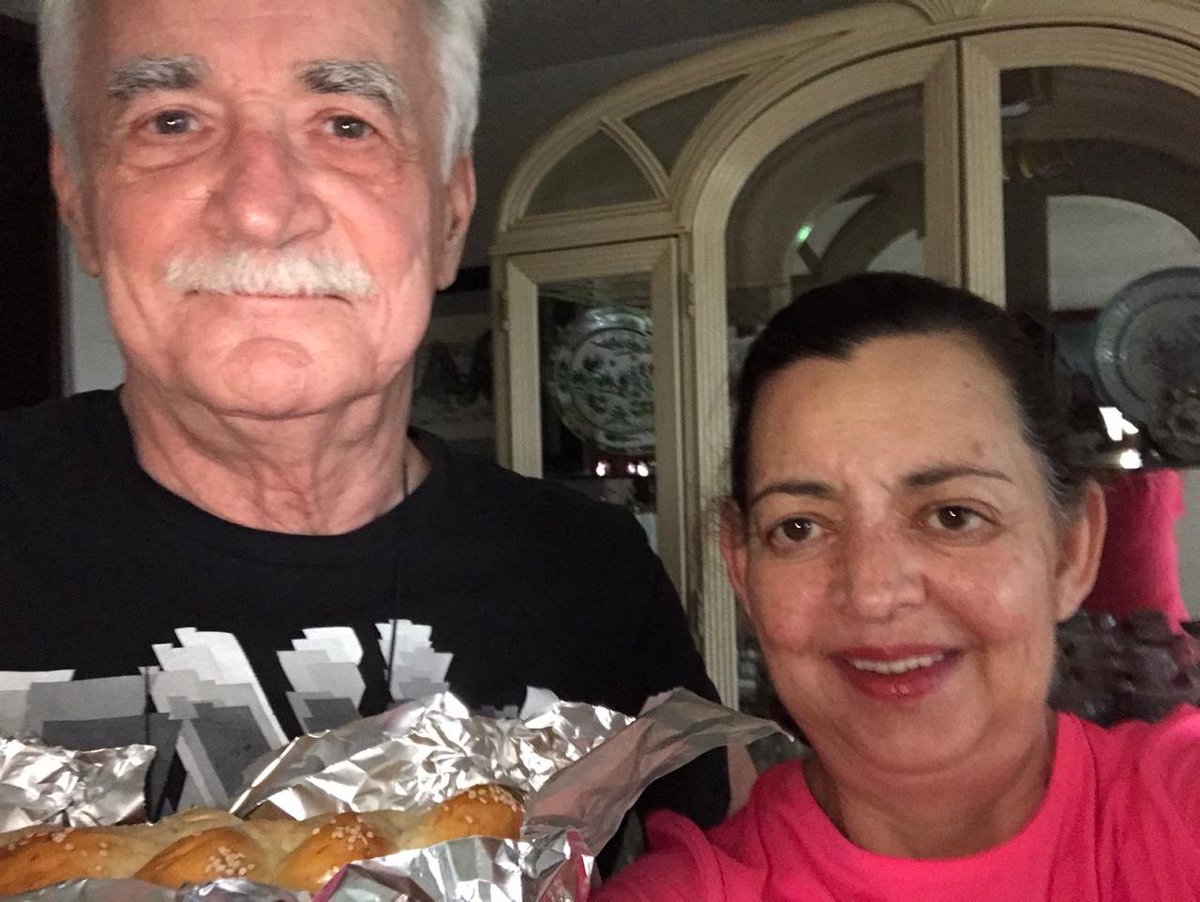 fanychurris's tweet photo. @somegoodnews  Hi @johnkrasinski I love your "show"! Want to show what my family does in this time of much needed help. Every Friday my kitchen turns into a Bakery and I do a "Challah Run" I take Challa for Sabath to my in lwas, parents and family, so we can all enjoy Shabat! https://t.co/u6KrJfSK7M