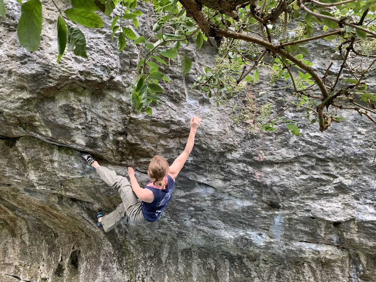 JulesLittlefair's tweet photo. Seems like so long ago that we last went climbing. Nice to know those rocks ain’t going anywhere tho! #climbing #peakdistrict #bouldering #WeAreRab #whyclimbskin @climbskin @rab_equipment https://t.co/x4LW5wlwtk