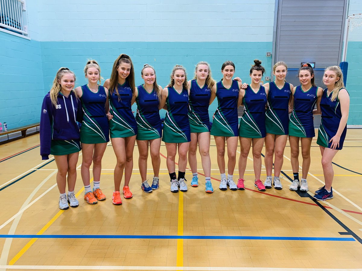 teamallanson's tweet photo. Utterly terrified to host my first solo Zoom class for my U16’s... but I did it, and it seemed ok!!! Miss this crazy bunch, @MagnetNetball @BerksNetball #COVIDー19 #day40oflockdown #tuesdayvibes #StayHomeSaveLives #thesegirlscan #netball #proudcoach #missingnetball https://t.co/BW7WZ0d5m1