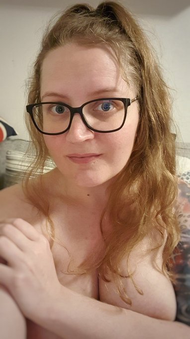 Tell me I'm cute  🥺  ❤ https://t.co/vyIDypOk0y