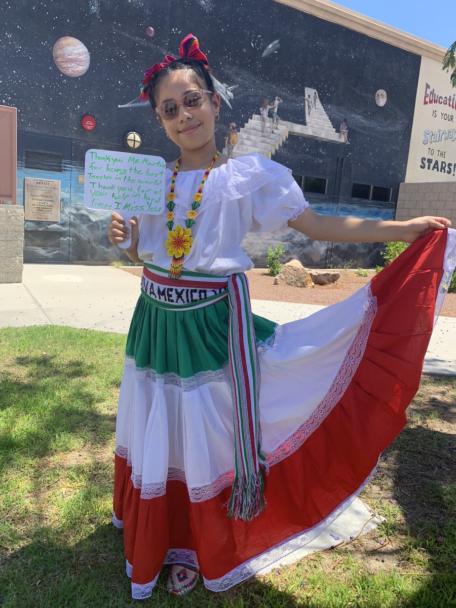 #TeacherAppreciationWeek2020 Thank you Mr. Martin you’re an amazing teacher 👨‍🏫 #5DeMayo <a href="/MrMartin504/">Justin Martin</a> <a href="/DCAComets/">Dr. Carreon Academy</a> <a href="/tiffany1norton/">Tiffany Norton</a> <a href="/GsaldivarGs/">Gerardo</a>