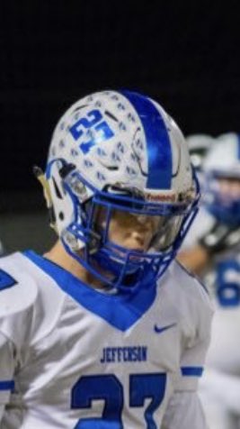 Coach_Mitch81's tweet photo. 🏆Gateway Regional Championship🏆
 
5⃣ Rockwood Summit HS Falcons (@RSHS_Football)
 
🆚
 
2⃣ Jefferson (Festus) HS Blue Jays (@R7_Football)
 
#MOHelmetChallenge https://t.co/PU0aWQFAyA