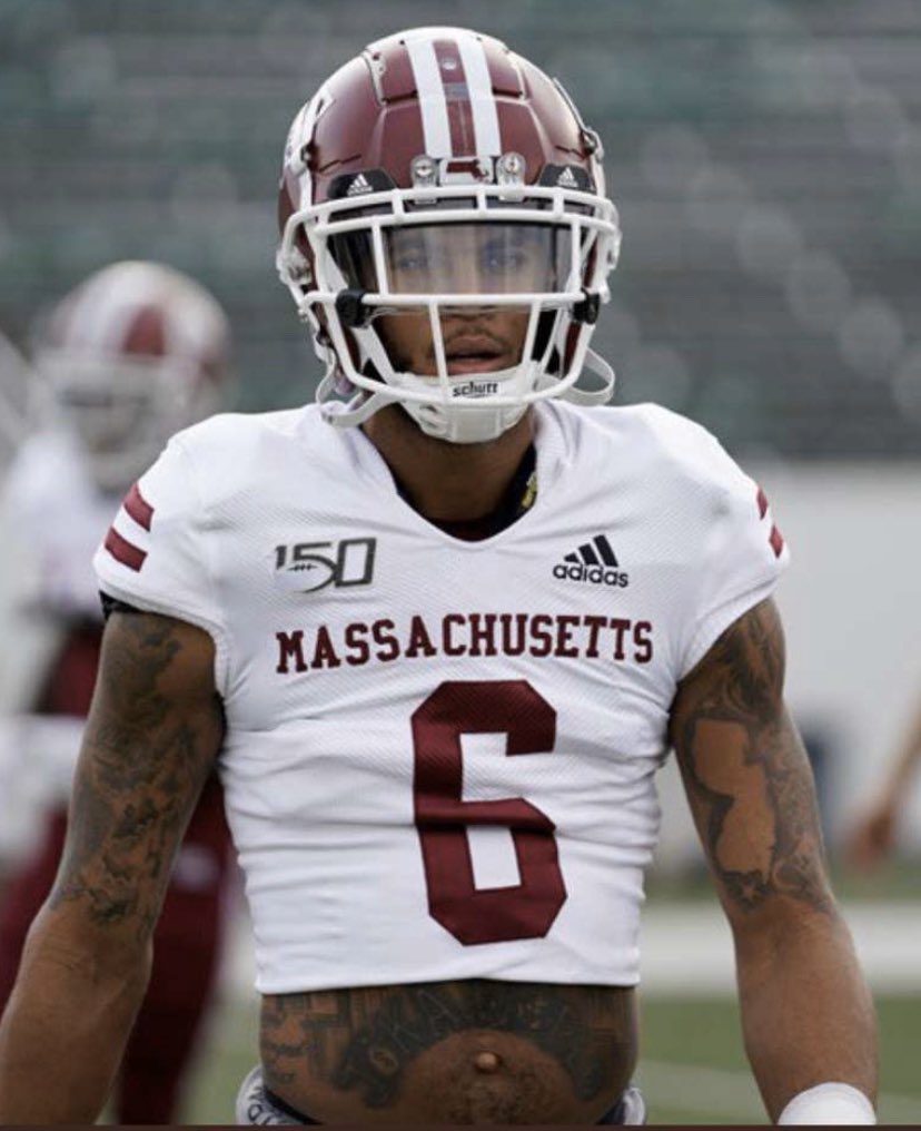 Averypow_29's tweet photo. Beyond Blessed To Receive An Offer From The University Of Massachusetts🚩 #AGTG @CoachTUMass @BigBody_Nas8 @Coach_GetWright https://t.co/FMucPmQMDA