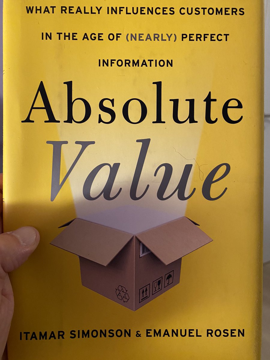 vdhguy's tweet photo. @Vinrob My current bed book. 😏 https://t.co/ysX1QiHT1Z