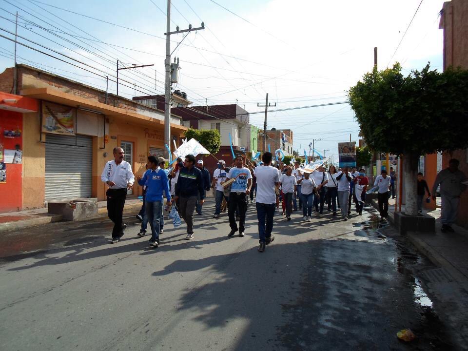 McflyMirandap83's tweet photo. Muchas felicidades @AccionNacional por tu 80 aniversario ! Una institución única, que forma líderes y que es grande por su militancia.
En San Luis Potosí festejamos desde casa #80AñosPANSLP 🔵 https://t.co/qsrMnJ4Cqf