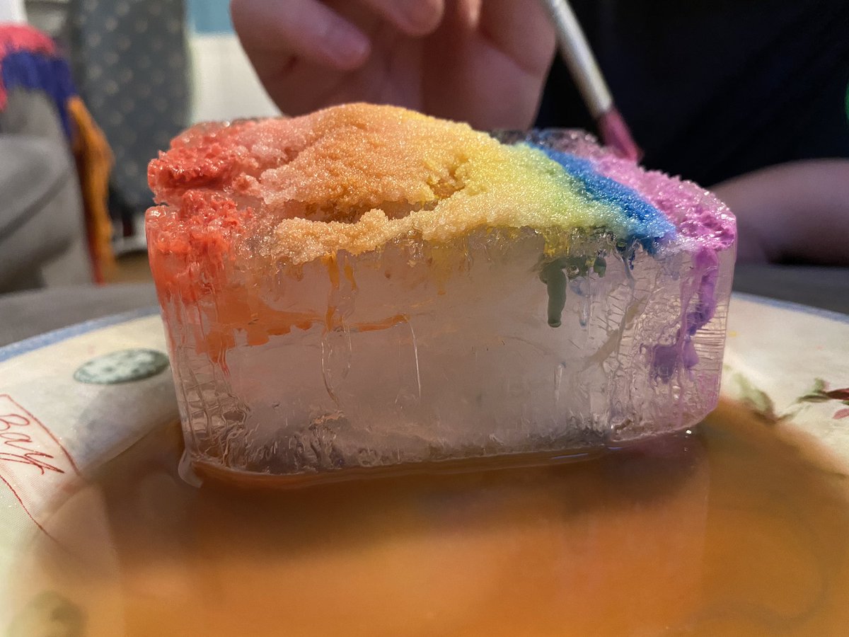 LeighAnneKerr's tweet photo. @Mrs_Paddon Today J had fun doing the Ice &amp; Salt STEM task 🌈 https://t.co/HHNsceOwW6