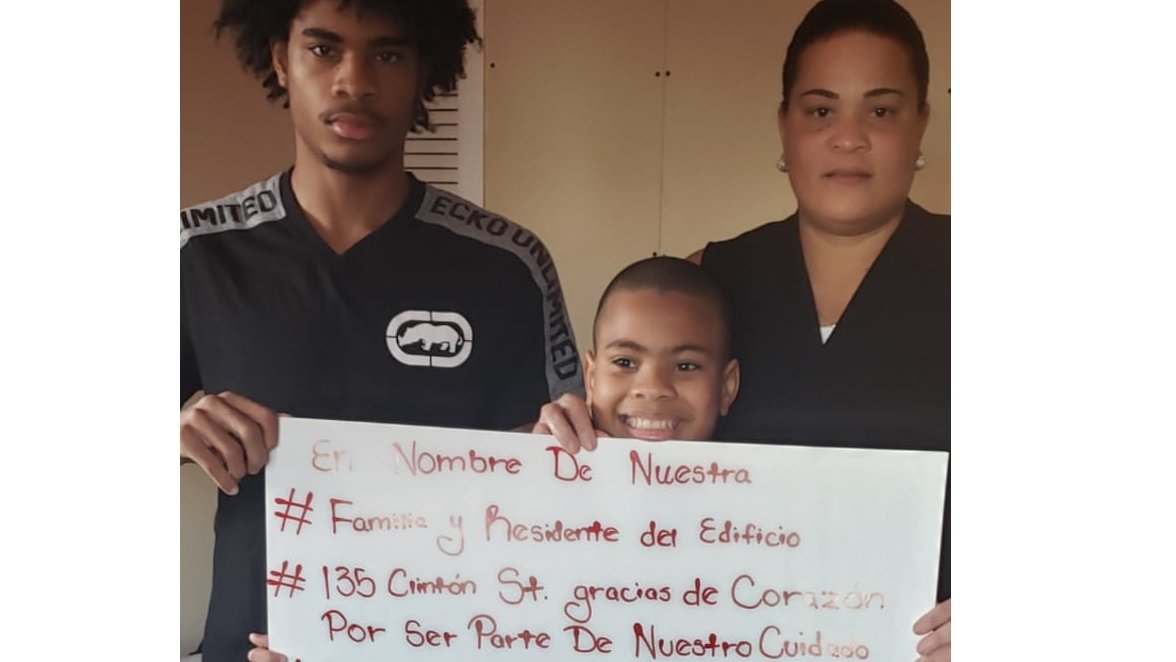 32BJSEIU's tweet image. Jeramy, Tyler and mom Johany Canairo in Hempstead on Long Island thank their building super for taking care of them in the coronavirus crisis. Please, Congress, take care of the workers with PPE, essential pay, and lay-off protections! #ProtectEssentialWorkers