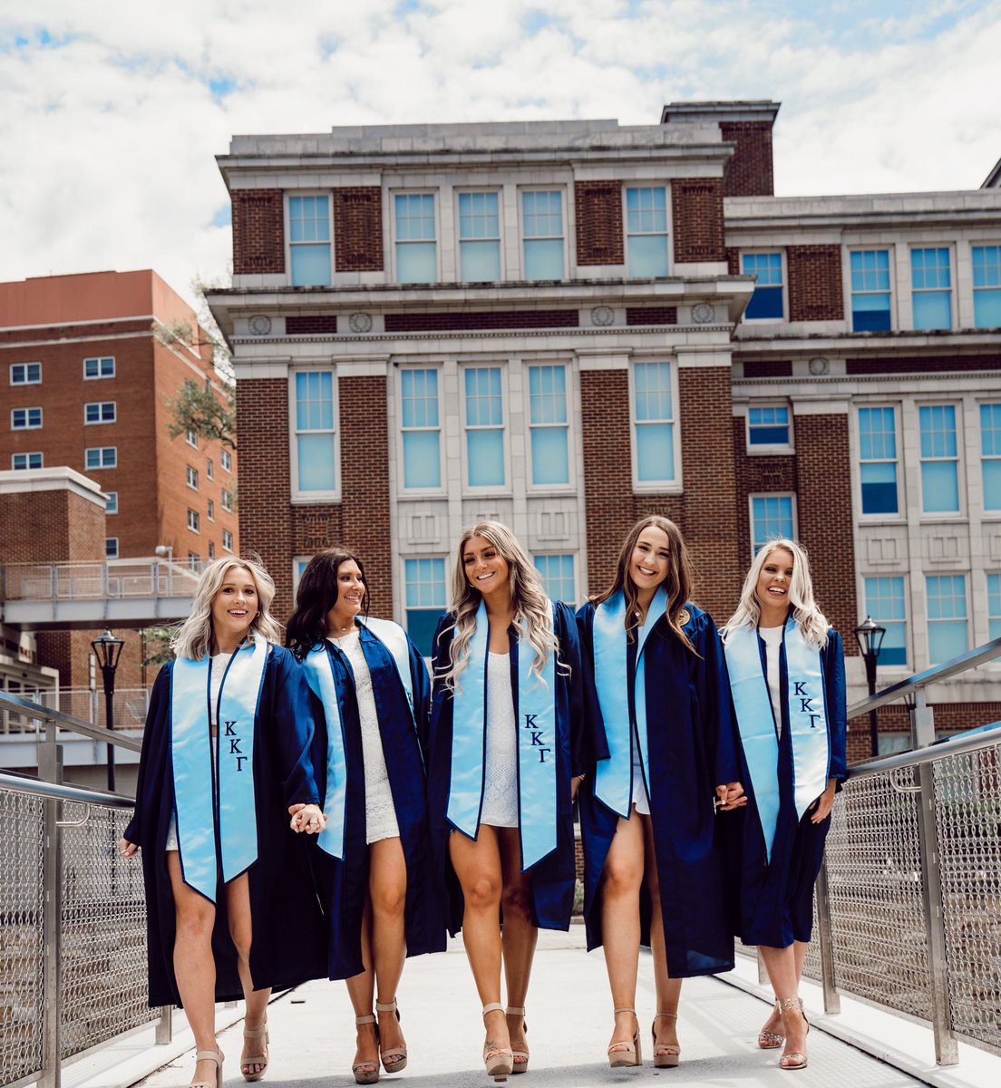 COUNTRY ROADS will always take you back home! 🤍Congratulations to all of our seniors! Each and everyone of you has a future that is so bright. We can’t wait to see all the amazing things you will accomplish🦋⭐️⚜️✨ #wvuKKG #classof2020
