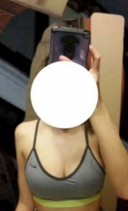 flames_glory's tweet photo. DMs Are Open So DM If You Want To Trade Nudes https://t.co/FBONi4NCUE