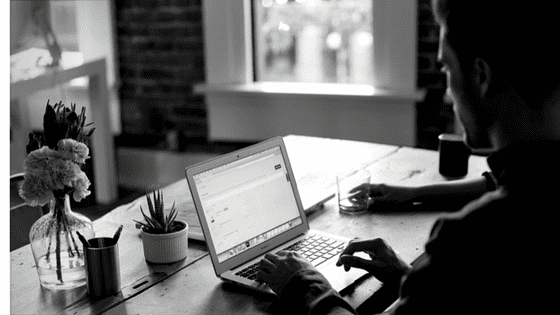 "Back when #socialmedia marketing was still relatively new on the scene, there were cries that #emailmarketing was dead."

This certainly was not, the case, here are eight ways you can use both social media AND email marketing to succeed online.

buff.ly/2UN38kK